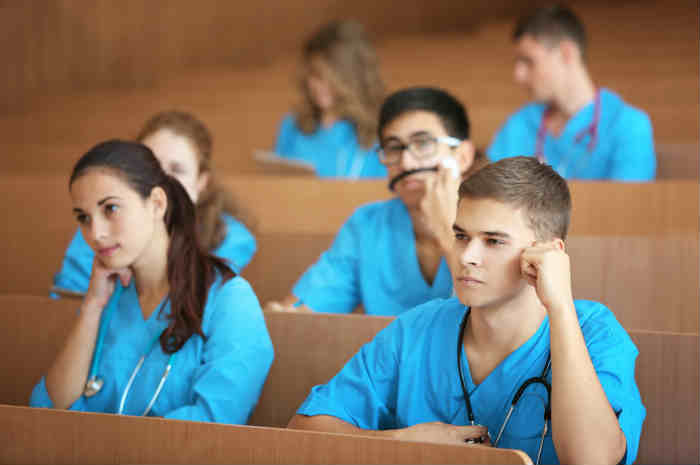 Studenti Infermieri Studenti Infermieri